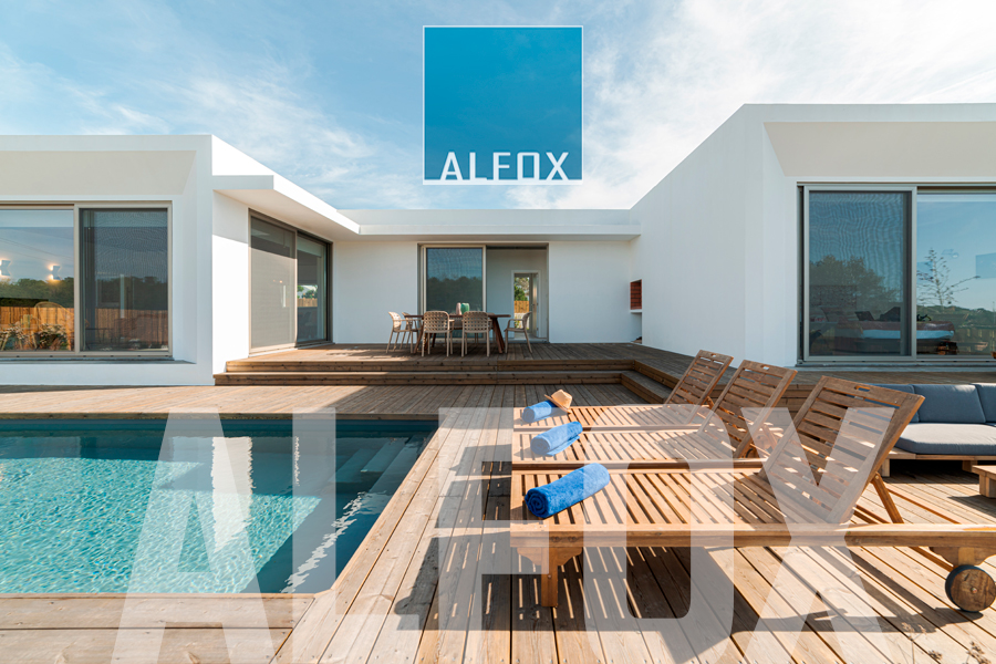 Descubre las mejores soluciones de cerramientos para disfrutar de tu terraza o porche durante todo el año. Alfox Diseño te ofrece opciones en cristal, cerramientos móviles y fijos, combinaciones de materiales y más.