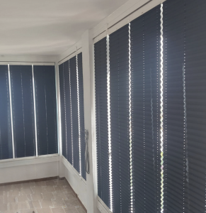 cortinas plisadas en cortinas de cristal